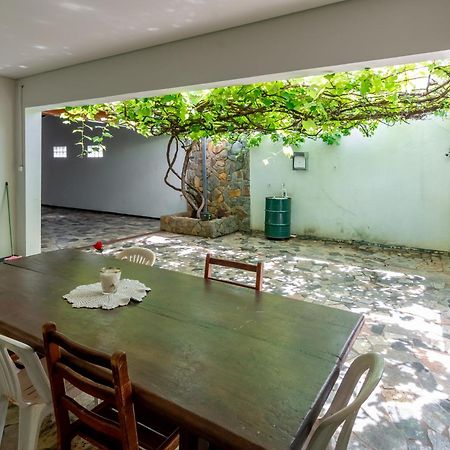Pousada Roosevelt Quarto 03 - Pousada Central Prox Rodoviaria E Dist Industrial Hotel อูเบร์ลังเจีย ภายนอก รูปภาพ